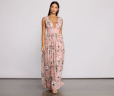 Robe longue en mousseline de soie sans manches à motif floral